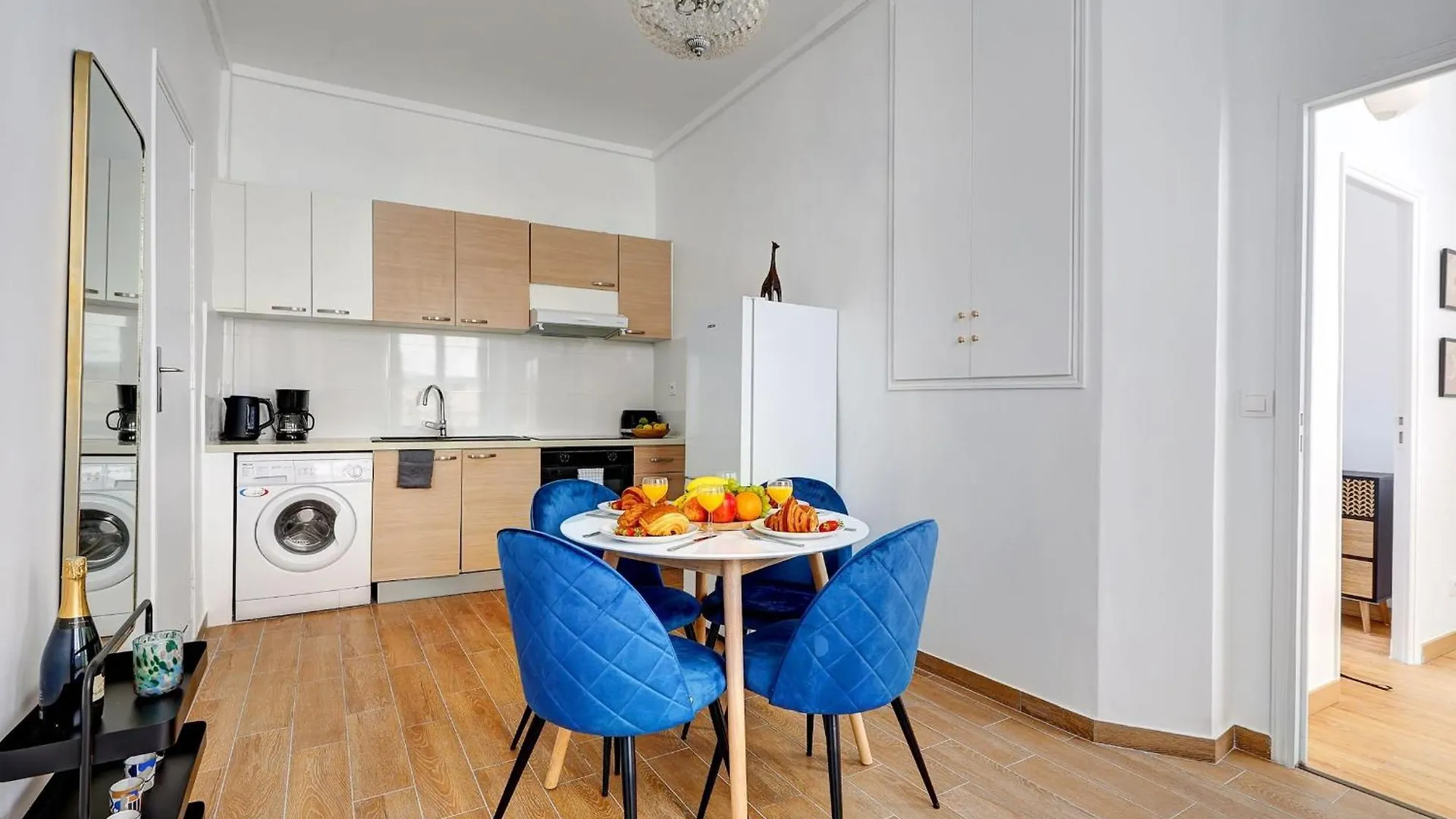 Le Marais & Montorgueil - 2Br - Cityapartmentstay Paris France